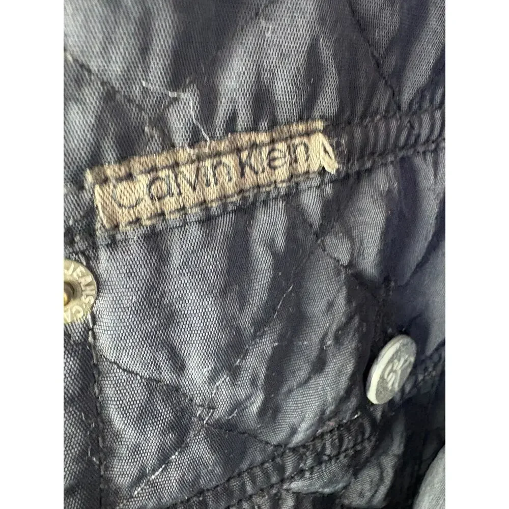 Calvin Klein Quilted Nylon Jacket – Lightweight Everyday Outerwear